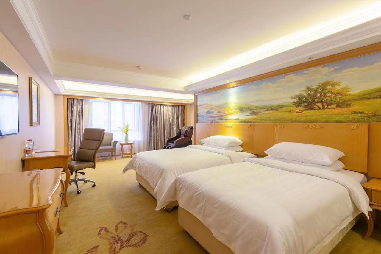 Vienna International Hotel Shanghai Pudong New International Exbition Central ภายนอก รูปภาพ