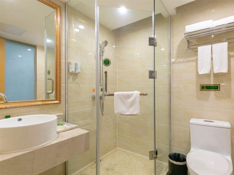 Vienna International Hotel Shanghai Pudong New International Exbition Central ภายนอก รูปภาพ